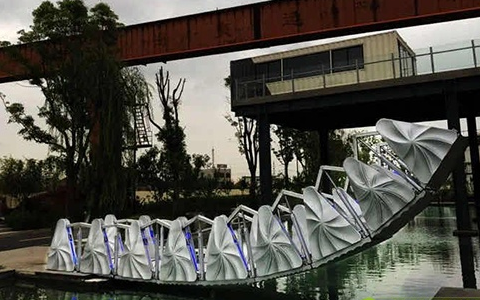 極光創(chuàng)新：上海出現(xiàn)中國第一座安裝了自動重力預警系統(tǒng)3D打印伸縮橋